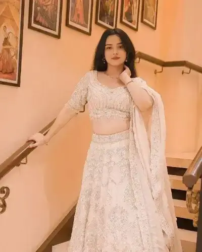 Escort Nowgong